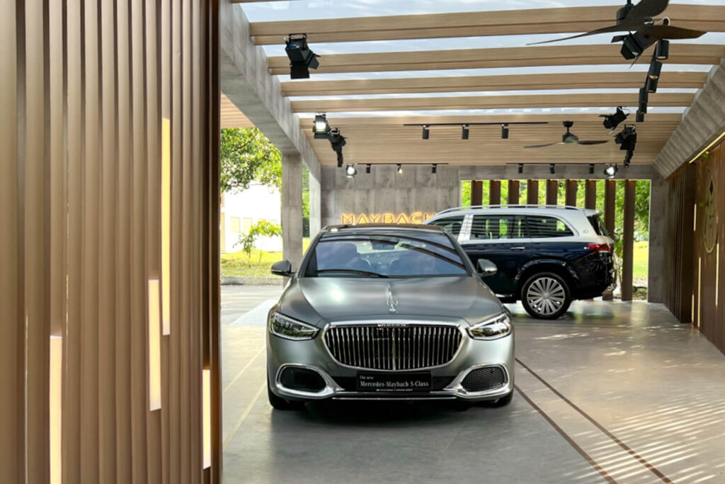 Mercedes Baybach Brand Activation Car Display