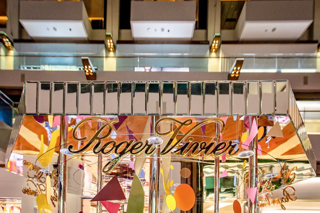 Roger Vivier Pop-Up Display