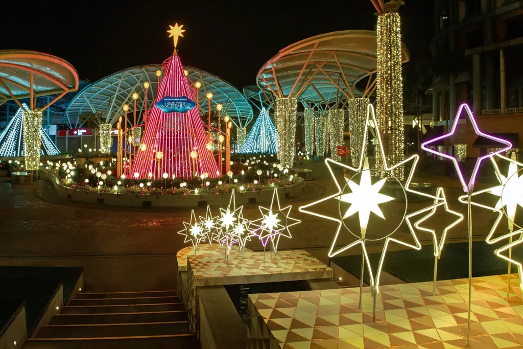 Resorts World Sentosa Amphitheatre Christmas Festive Decoration 2024 Close-Up