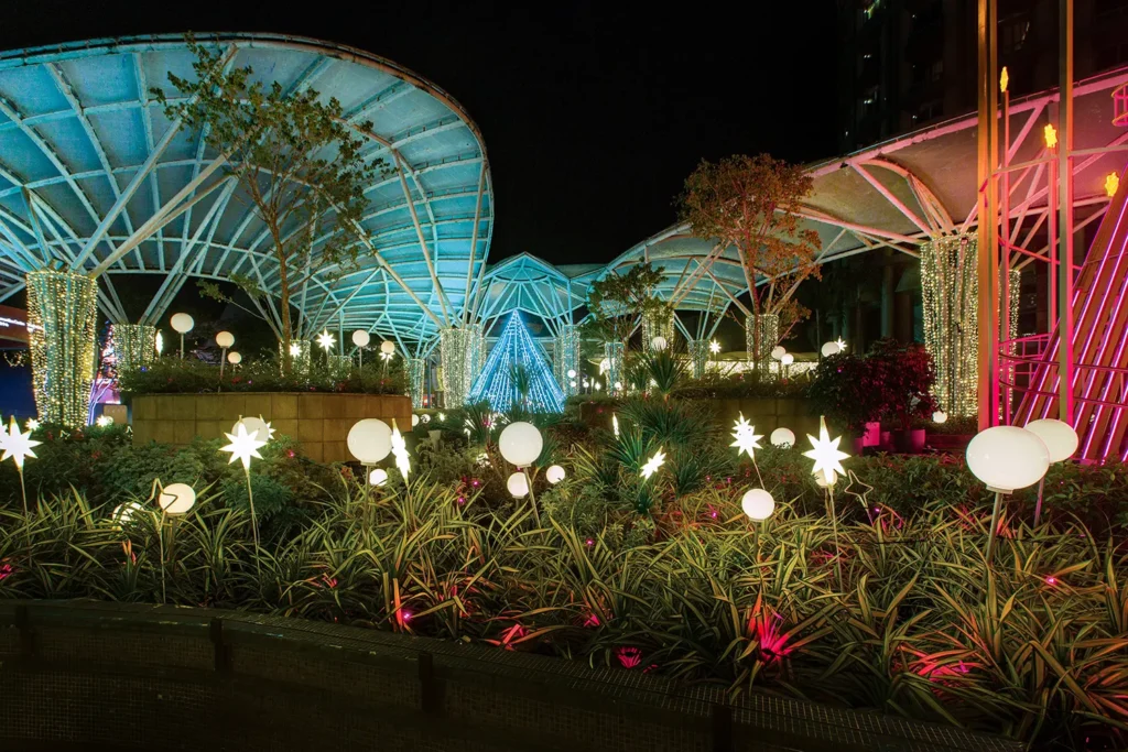 Resorts World Sentosa Christmas Festive Decoration 2024 Close-Up