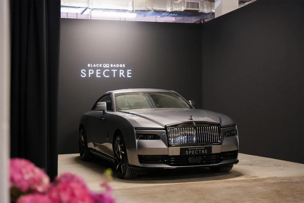 Rolls-Royce Black Badge Spectre New Bahru Event