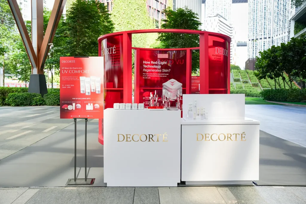 DECORTÉ UV Comfort Sunscreen Pop-Up @ Guoco Tower Urban Park - Image 1 DECORTÉ UV Comfort Sunscreen Pop-Up - Back