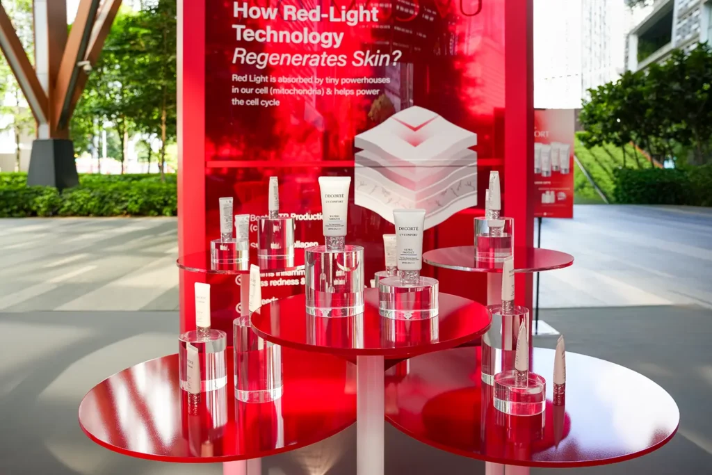 DECORTÉ UV Comfort Sunscreen Pop-Up @ Guoco Tower Urban Park - Image 4 DECORTÉ UV Comfort Sunscreen Pop-Up - Product Display