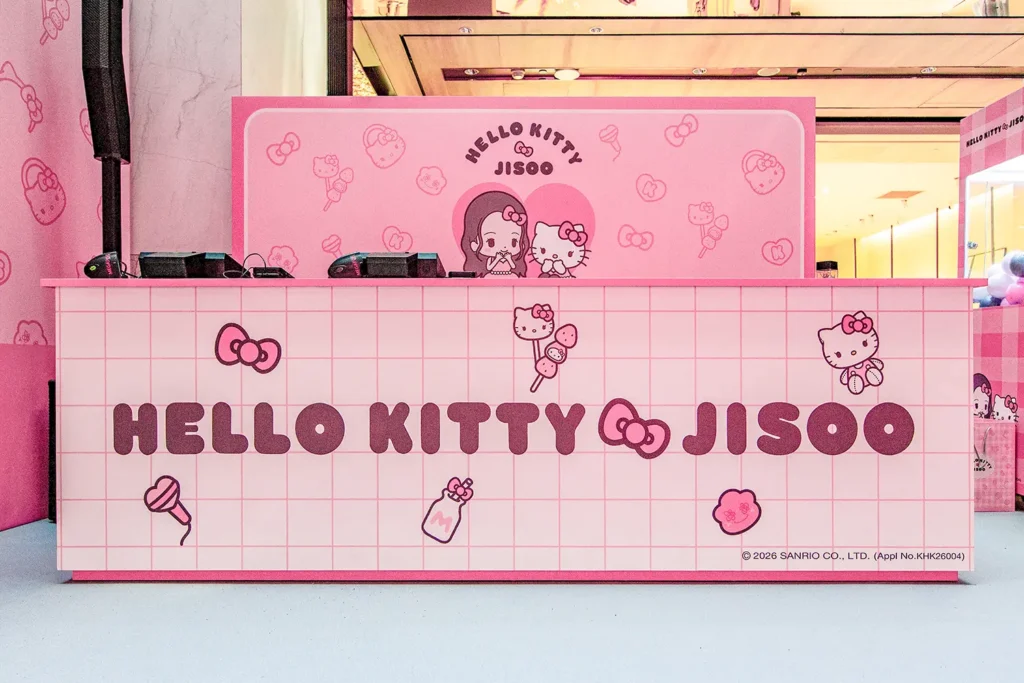 Hello Kitty X Jisoo - Counter