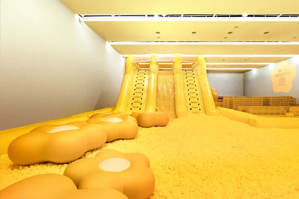 JuJu World by Cj Hendry - Image 2 JuJu World by Cj Hendry - Slides