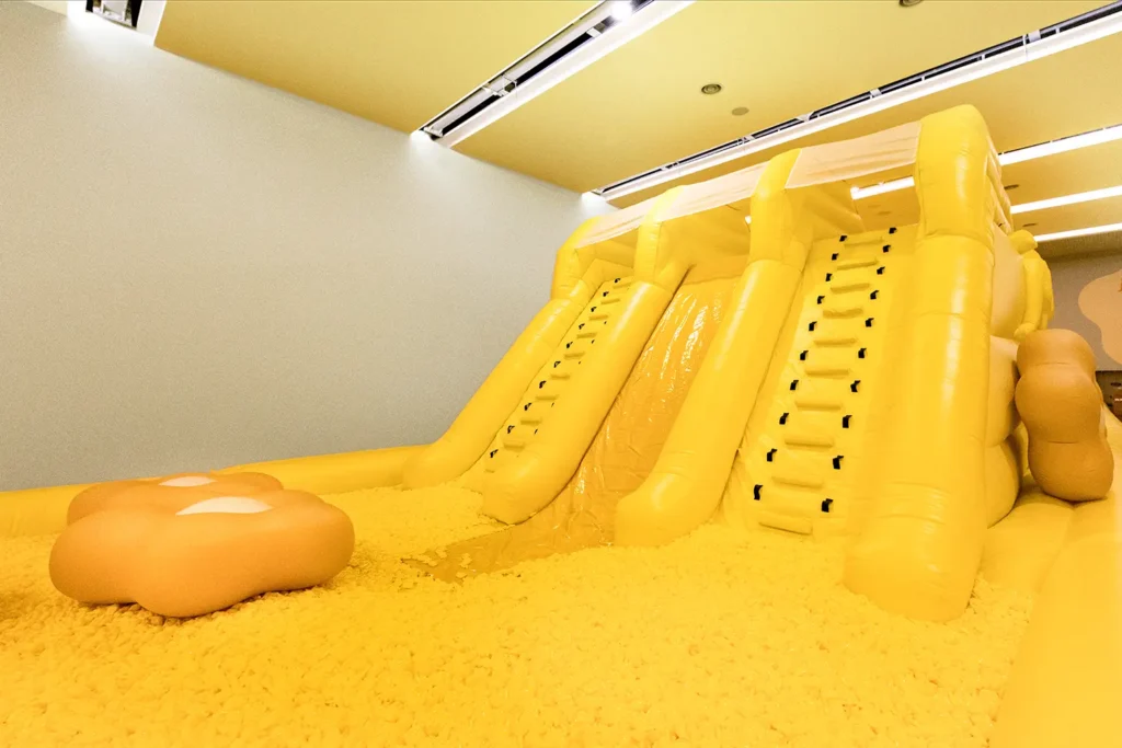 JuJu World by Cj Hendry - Image 3 JuJu World by Cj Hendry - Slides