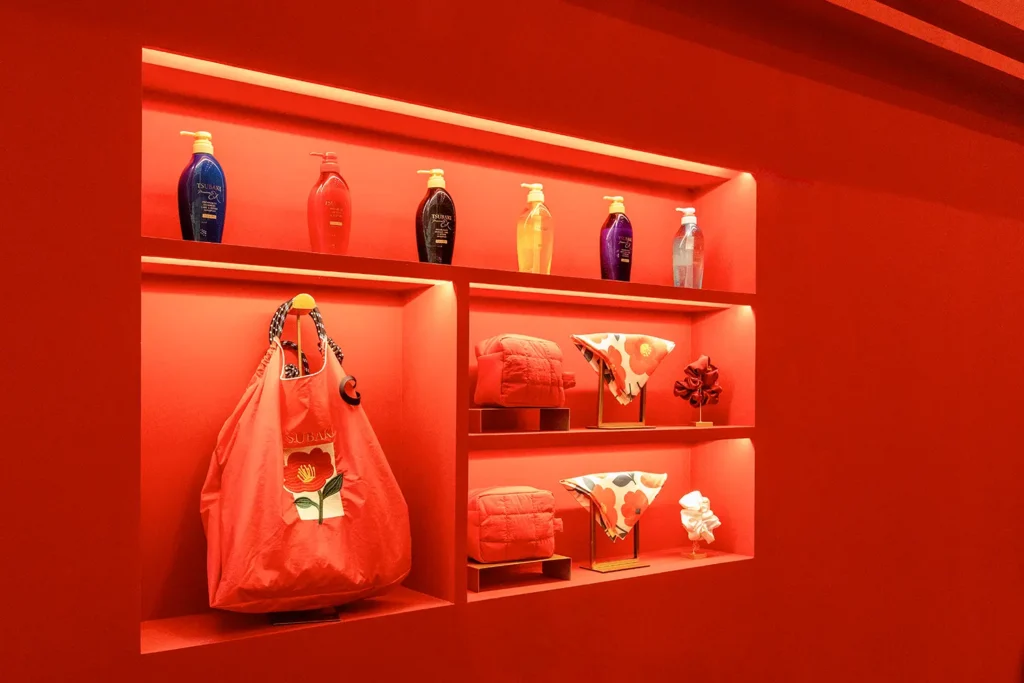 TSUBAKI の SALON Pop-Up - Zone 6 The TSUBAKI Archive (Close-Up)