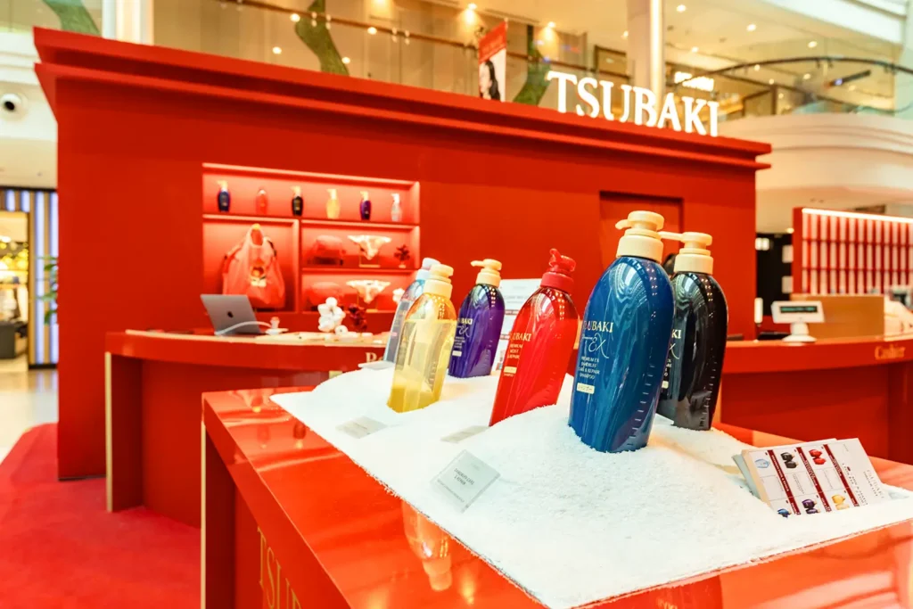 TSUBAKI の SALON Pop-Up - Zone 6 The TSUBAKI Archive (Close-Up)