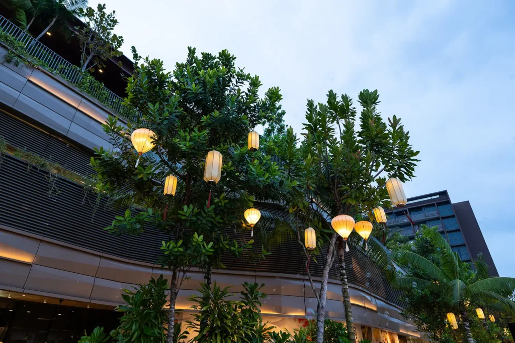 Moonlit Wonder at Pasir Ris Mall - Exterior Décor