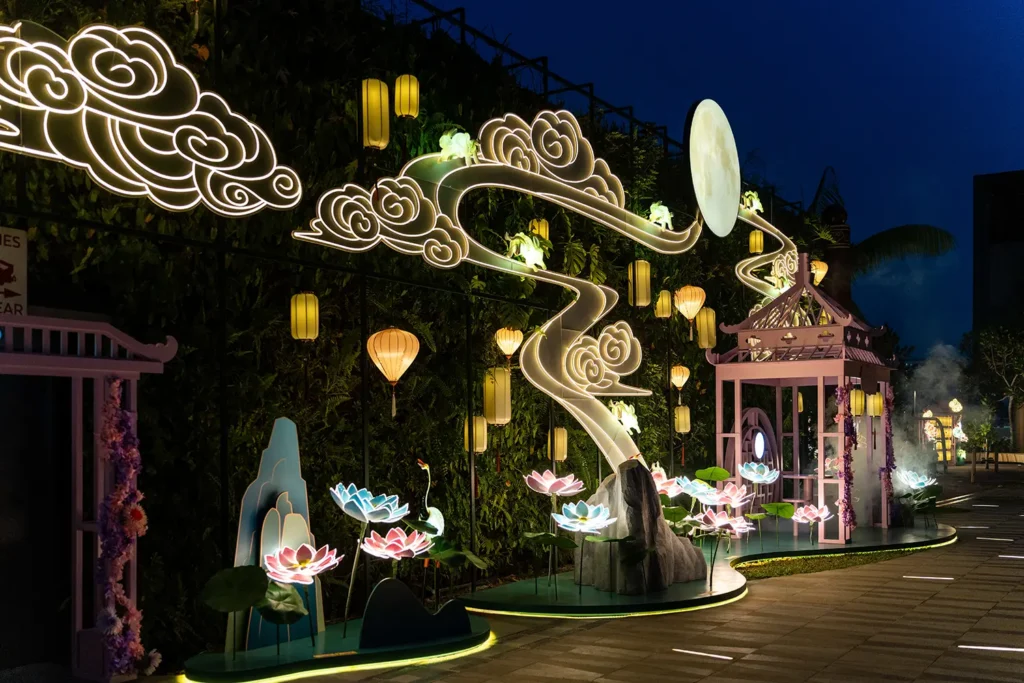 Moonlit Wonder at Pasir Ris Mall - Centrepiece Backdrop